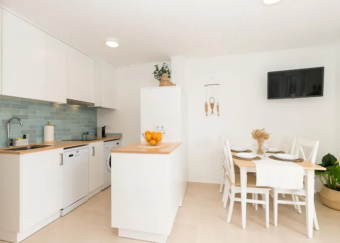 Moderno En Calan Bosch- C10 Apartment