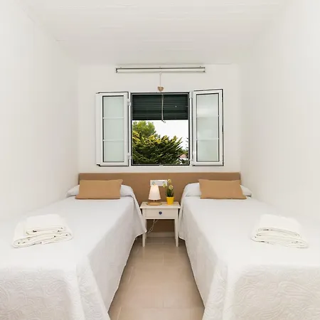 Apartment Moderno En Calan Bosch- C10